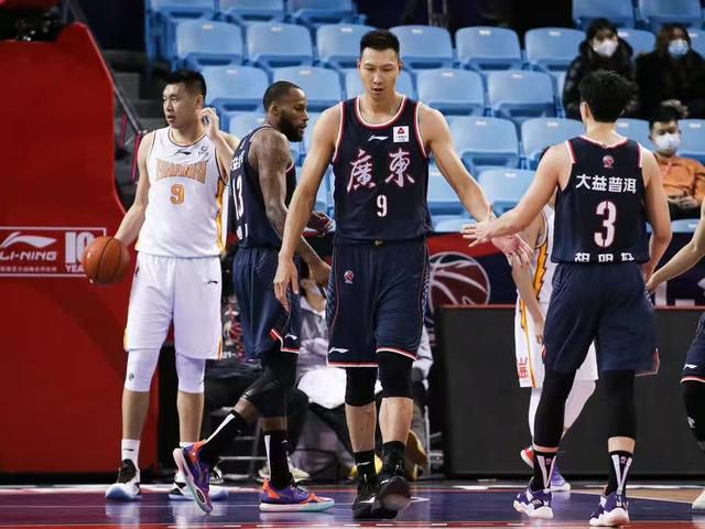 阿尔特塔有意帕利尼亚 枪手可能会出售托马斯《镜报》报道，阿森纳主教练阿尔特塔被认为正在考虑引进富勒姆中场帕利尼亚，这可能意味着托马斯会被出售。